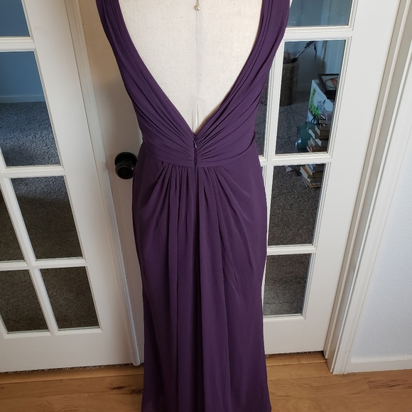 David's Bridal Bridesmaid Floor Length Plum dress Size 4 - Picture 4 of 6